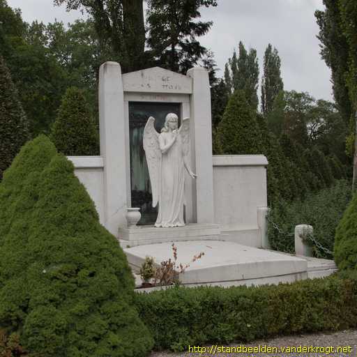 Rotterdam -  Grafmonument Swarttouw