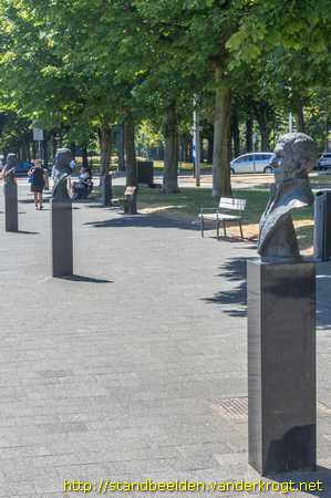 Rotterdam -  Beeldengroep Scheepvaartkwartier