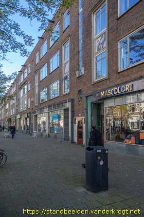 Rotterdam -  Tegeltableaus Sterrenbeelden en Vier Seizoenen