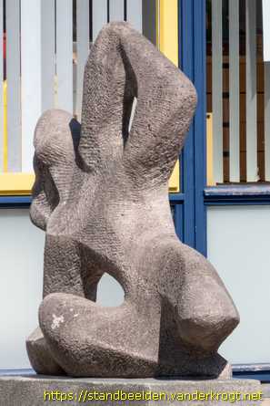 Rotterdam - Liggende vrouwenfiguur