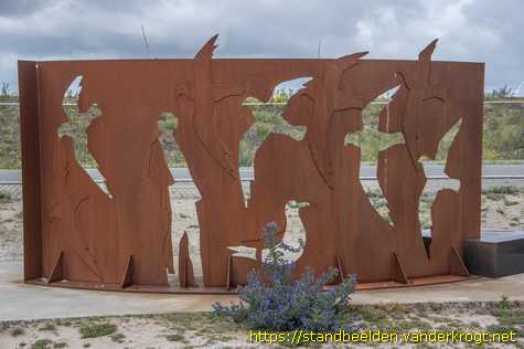 Rotterdam Maasvlakte -  Vogels - Monument Helikopterongeluk