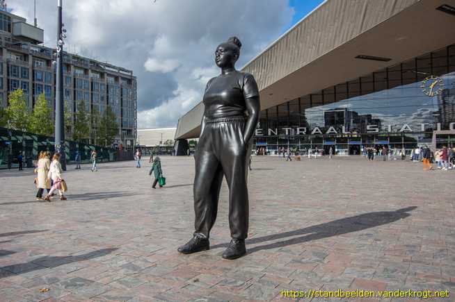 Rotterdam -  Moments Contained