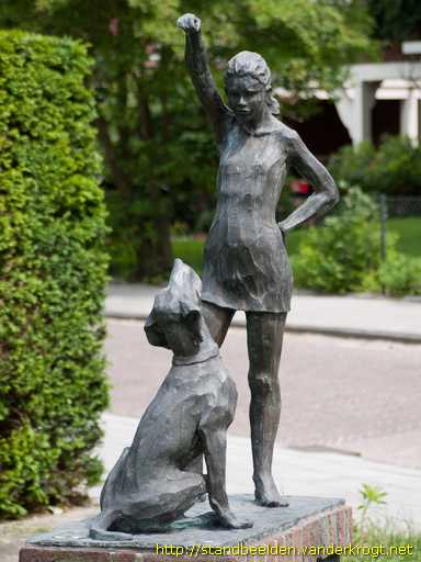 Wassenaar -  Meisje met hond