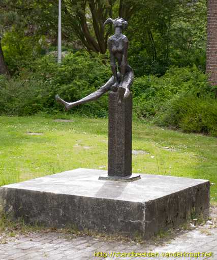 Wassenaar -  Springend meisje