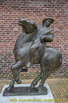 's-Gravenzande - Paard en ruiter