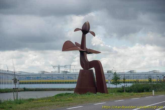 Naaldwijk -  De omgekeerde Bloempot