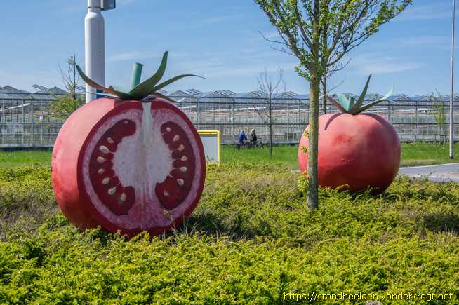 Naaldwijk - Anderhalve tomaat