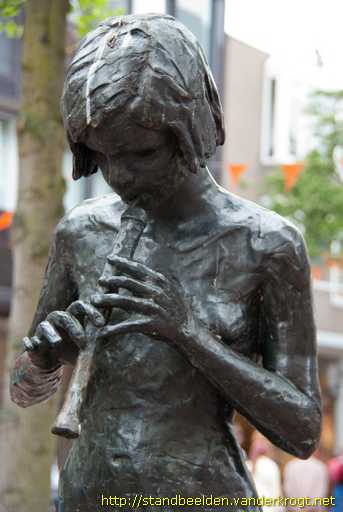 Zoetermeer -  Fluitend Meisje