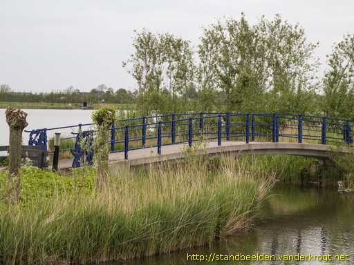 Zoetermeer - Brugleuningen met dierfiguren