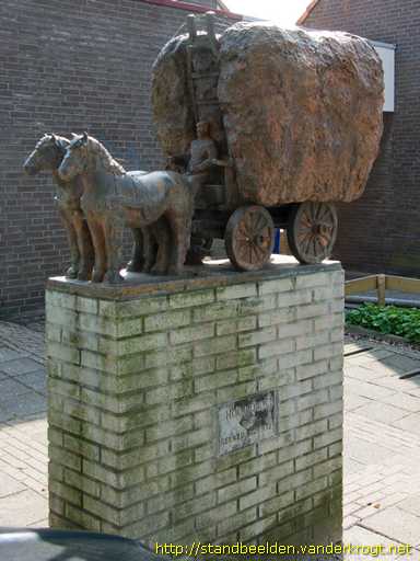 Zoeterwoude-Dorp -  Hooiwagen