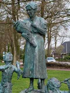 Zuidwolde - Oma krijgt hulde