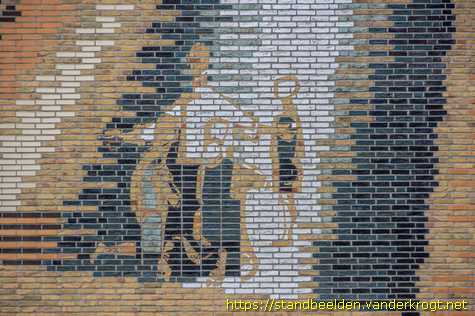 Surhuisterveen - Baksteenmozaïek De Flambou