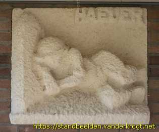 Drachten - Reliëfs met landbouwberoepen