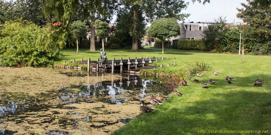 Sneek - Twee vissende jongetjes