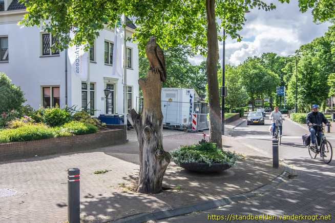 Garderen - Houten dierenbeelden