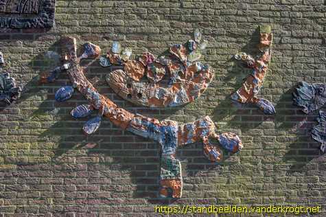 Hedel - Keramisch wandkunstwerk boom en vogels