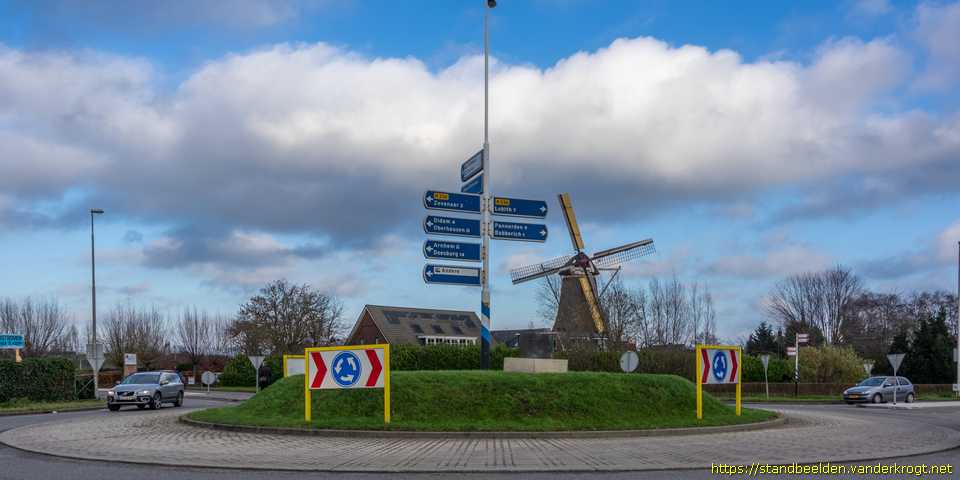 Oud-Zevenaar - De koffer