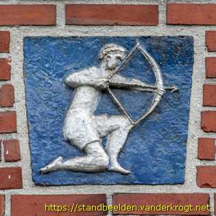 Groningen - Portiekdecoratie Tekens van de Dierenriem Lauwersstraat