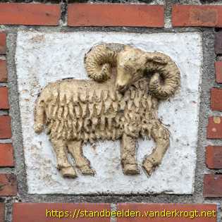 Groningen - Portiekdecoratie Tekens van de Dierenriem Lauwersstraat
