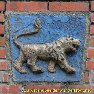 Groningen - Portiekdecoratie Tekens van de Dierenriem Amstelstraat