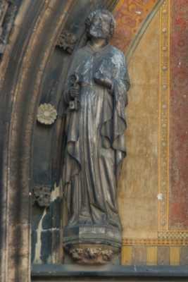 Maastricht - Heiligenbeelden portaal Sint Servaasbasiliek