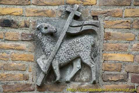 Meerssen - Gevelsculpturen Sint Jozef Arbeider