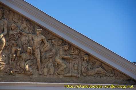 Tegelen - Pater-Familias-timpaan