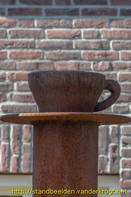 Mill - Koffiepotten en koffiekopjes