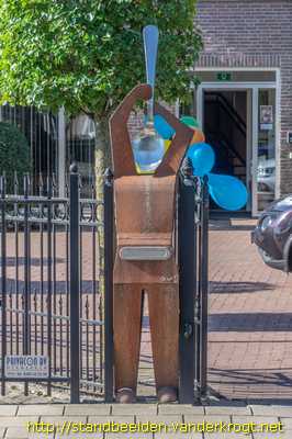 Mill - Koffiepotten en koffiekopjes