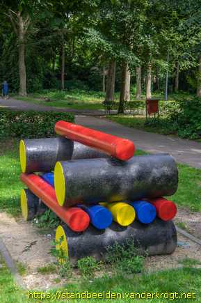 Oosterhout - Betonkunst - Bankjes