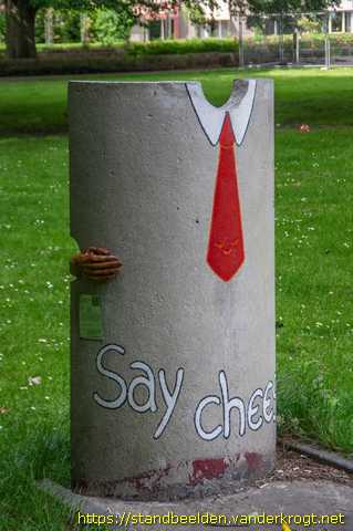 Oosterhout - Betonkunst - Say Cheese