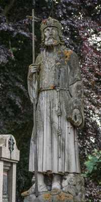 Sint Oedenrode - Acht heiligenbeelden