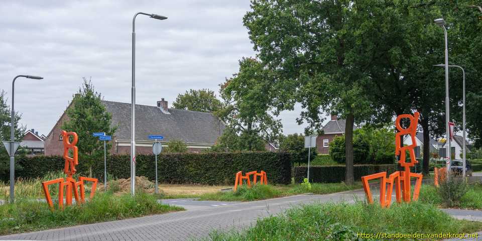 Berkel-Enschot - Attentiefiguren Jantje Beton