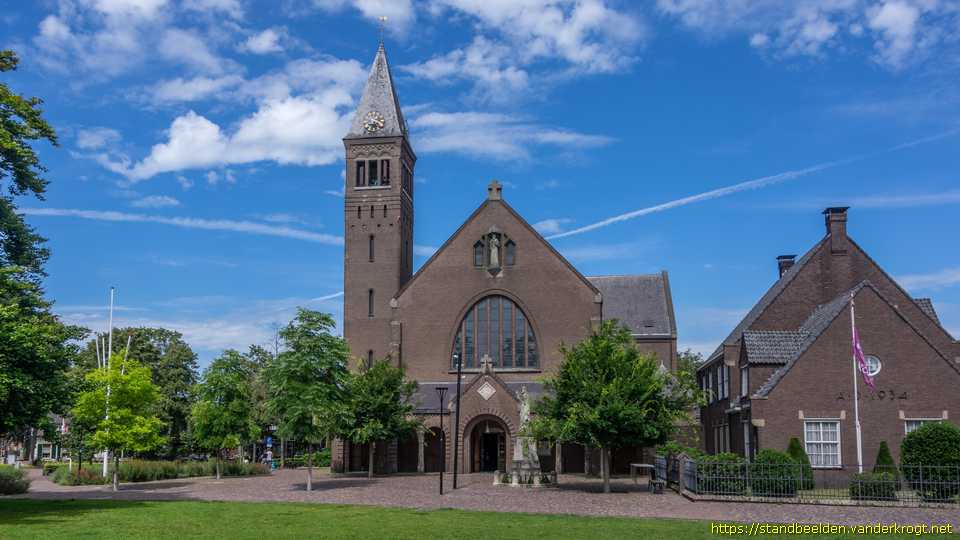 Waalre - Heilig Hartbeeld