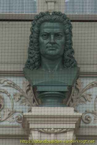 Amsterdam - Borstbeelden Concertgebouw