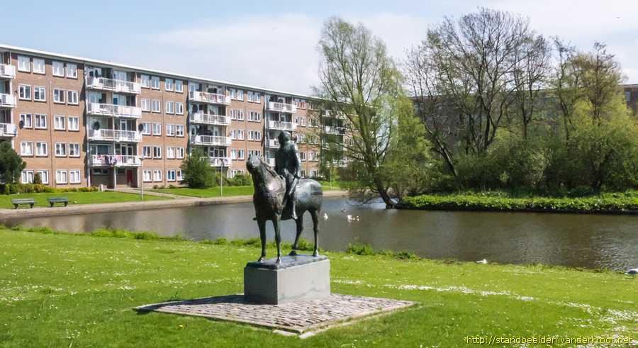 Beverwijk - Paard met ruiter