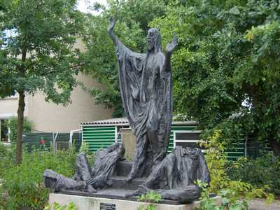 Hoofddorp - Bijbelse tuin van de parochie H. Joannes de Doper