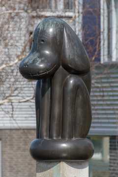 Heerhugowaard - Zes bronzen figuratieve beelden