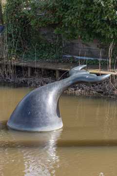 Heerhugowaard - Zes bronzen figuratieve beelden