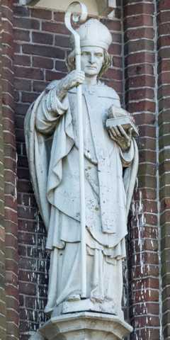 Nibbixwoud - Heiligenbeelden Sint-Cunerakerk