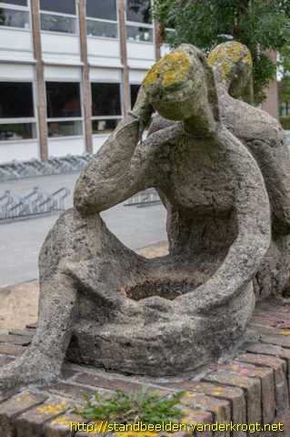 Purmerend - Lezende kinderen