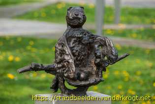 Enschede - Een vogel kiest zijn eigen vlucht