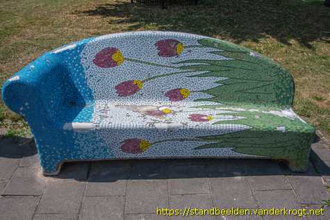 Meerkerk - Social Sofa 'Goed Wonen Zederik'