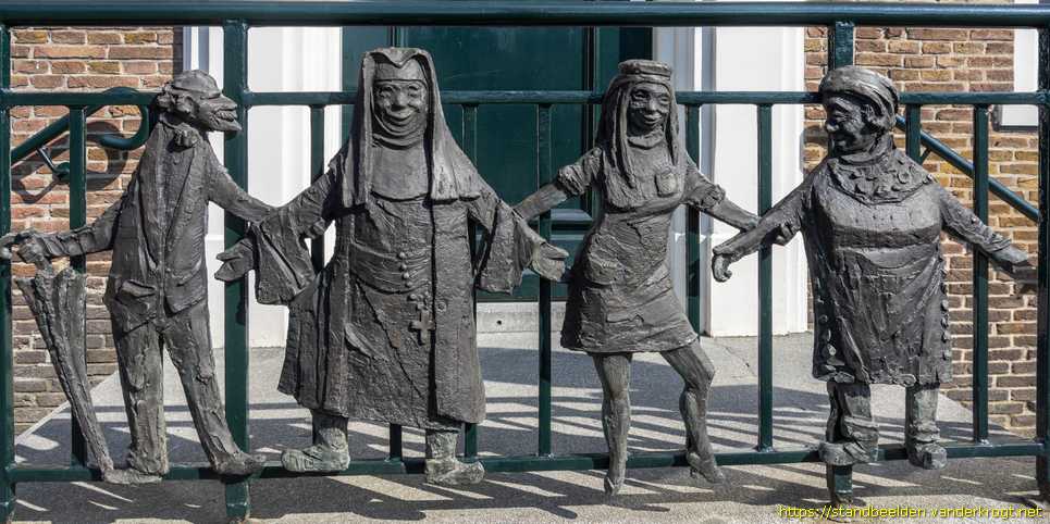 Zierikzee - Personeel en bewoners van de Cornelia-Stichting