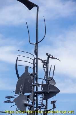 Boskoop - Monument voor tuingereedschap