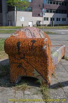 Alphen aan den Rijn - Social Sofa 'Euromarkt'