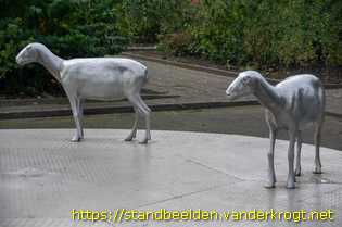 Barendrecht - Carrousel met schapen