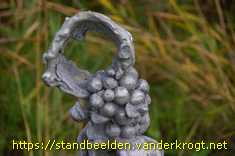 Barendrecht - Vreemde planten en gevallen wolken