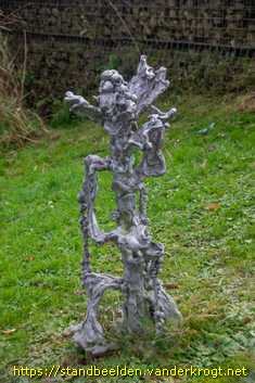 Barendrecht - Vreemde planten en gevallen wolken