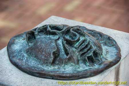 Bodegraven - Monument 'Vrijheid maak je met elkaar'